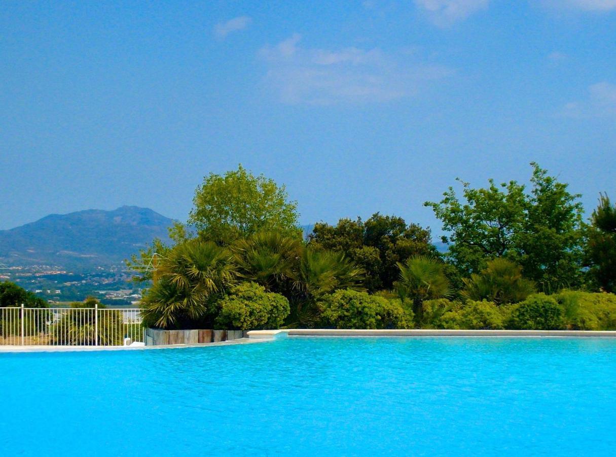 Studio Apartment - Domaine Du Golf Resort Roquebrune-sur Argens Kültér fotó